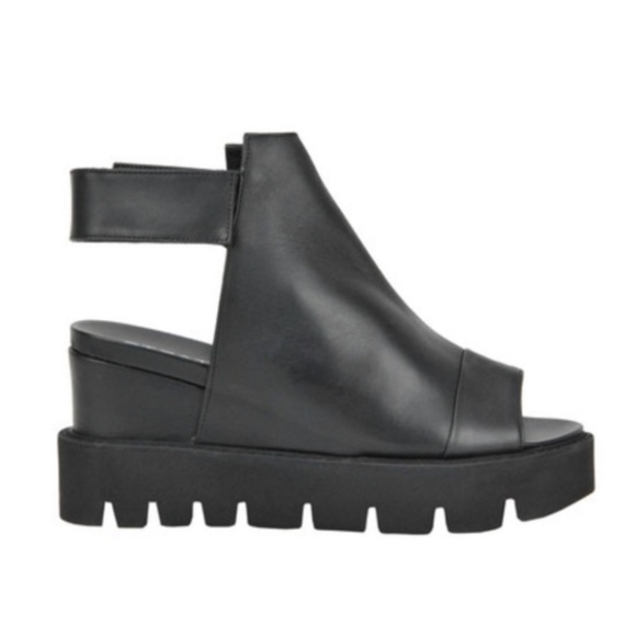 STRATEGIA Shoes - Strategia Black Leather Wedge Sandals | 7